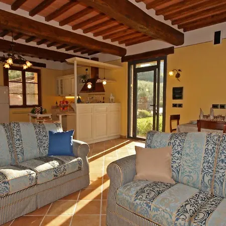 Le Terre Di Nunzio 12, Emma Montepulciano Stazione