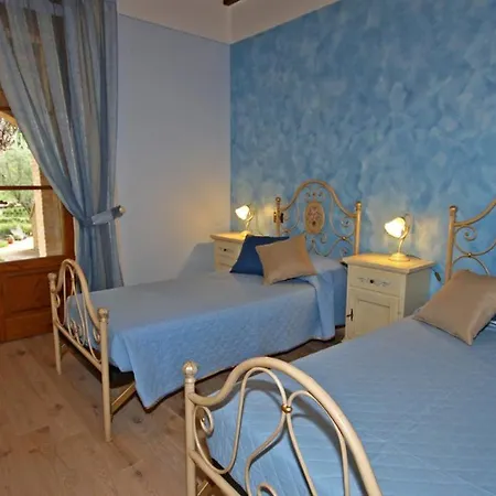 Le Terre Di Nunzio 12, Emma Villa