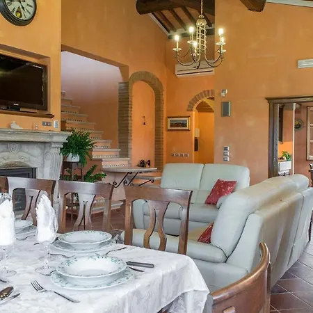 Le Terre Di Nunzio 12, Emma Villa *