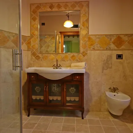 Le Terre Di Nunzio 12, Emma Villa