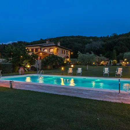 Villa Le Terre Di Nunzio 12, Emma *